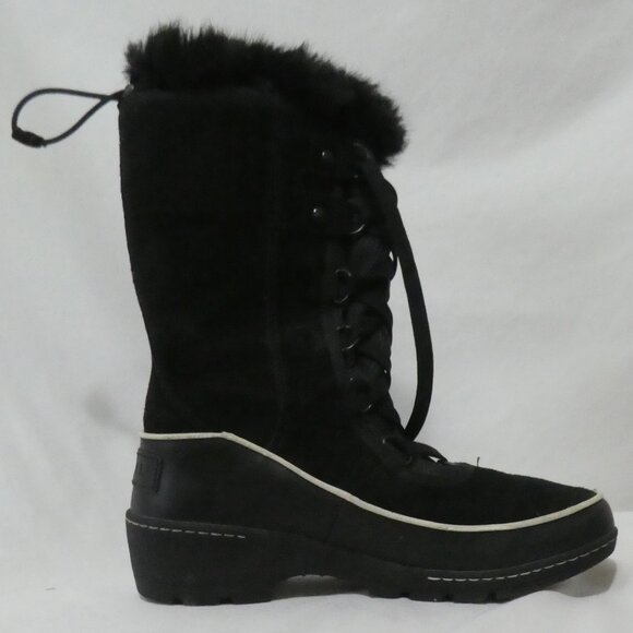 SOREL - Waterproof | 10.5 inch bottom sole measured | Stylish Black Winter Boots - Picture 9 of 12